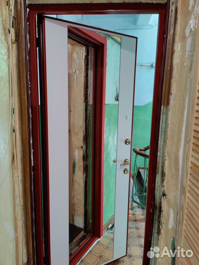 Дверь входная