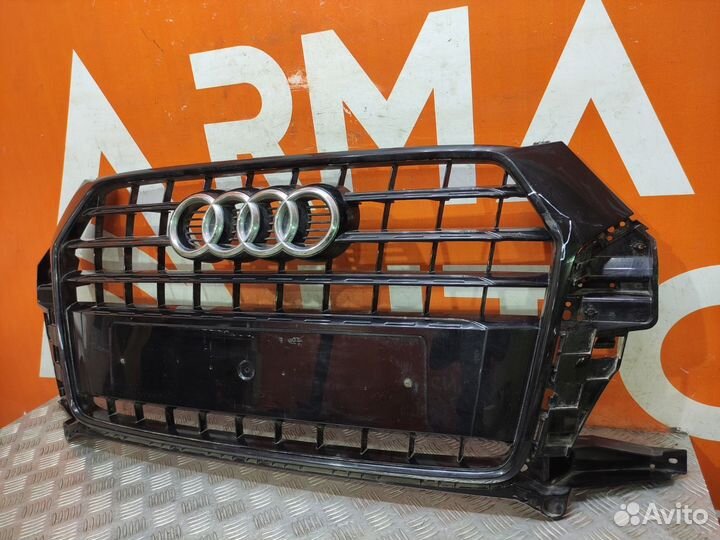 Решетка радиатора Audi Q3 1 8U 2014-2018