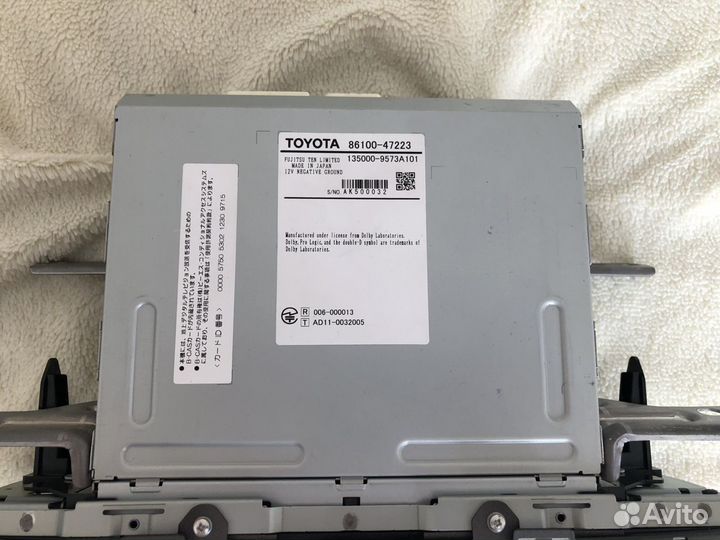 Штатная магнитола JBL PriusXW30