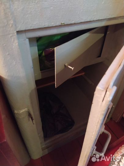 Сейф металлический большой