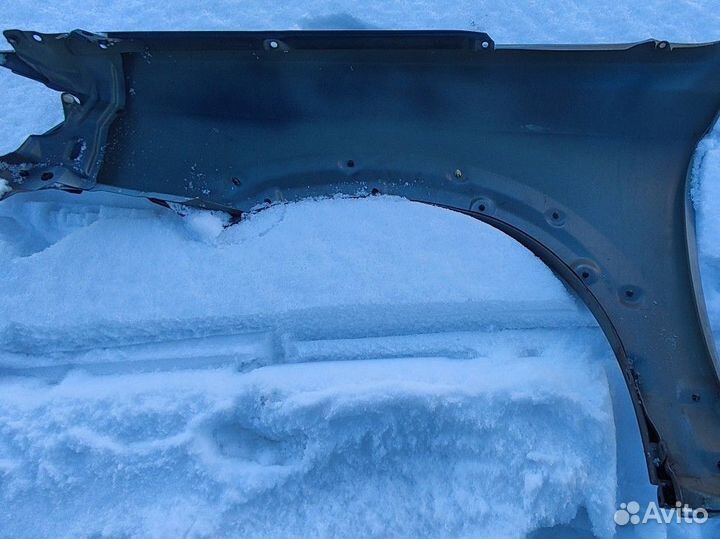 Крыло на subaru outback bp9