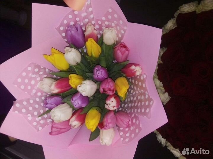 Тюльпаны к 8 марта