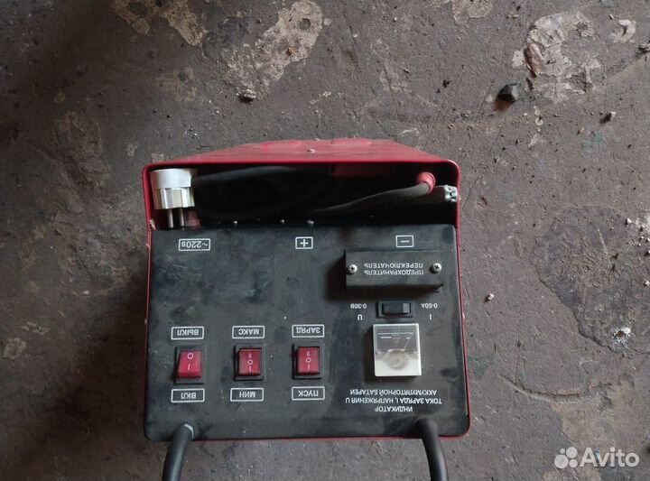 Пускозарядное устройство 12в-24в кедр350