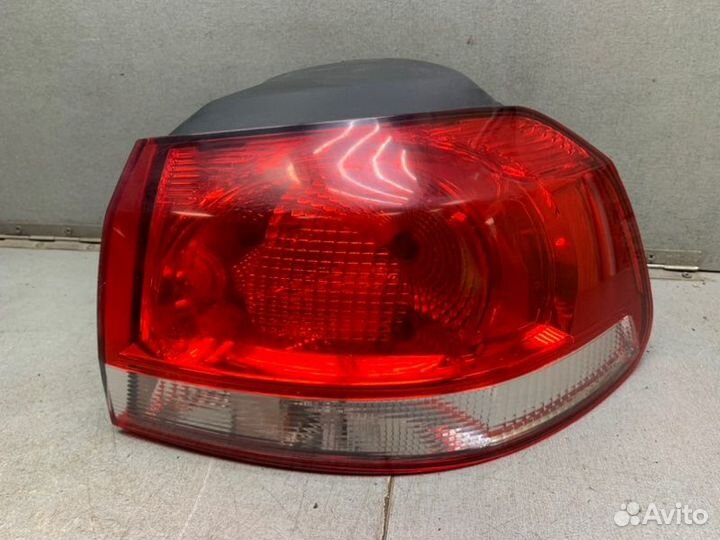 Фонарь правый Volkswagen Golf MK6 1.6 BSE 2011