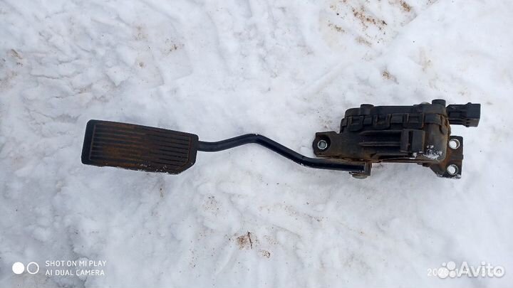 Эл. педаль газа Ниссан Н 16 рест