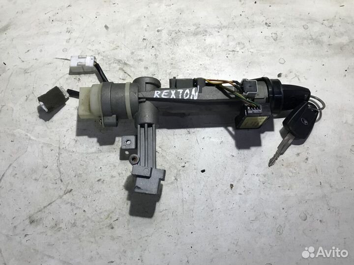 Замок зажигания Ssang Yong Rexton 1