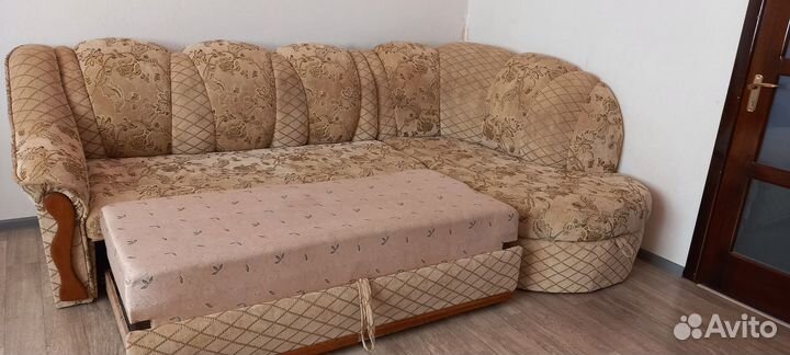 Угловой диван