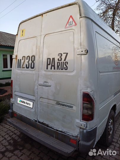 Mercedes-Benz Sprinter цельнометаллический, 2004