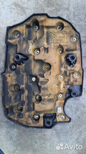 Крышка двигателя Hyundai Santa Fe