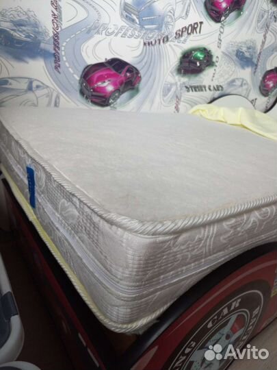 Детская кровать с матрасом, торг уместен