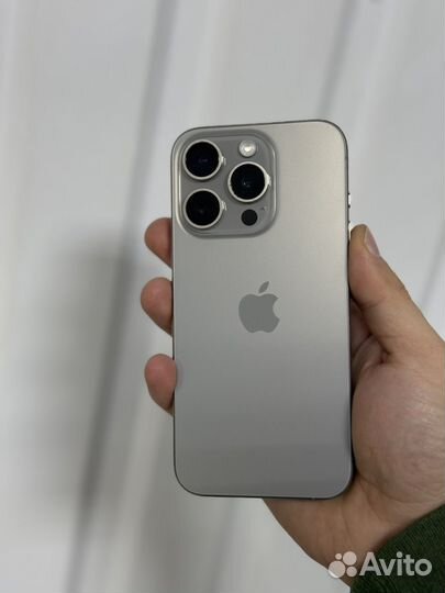 iPhone 15 Pro, 256 ГБ