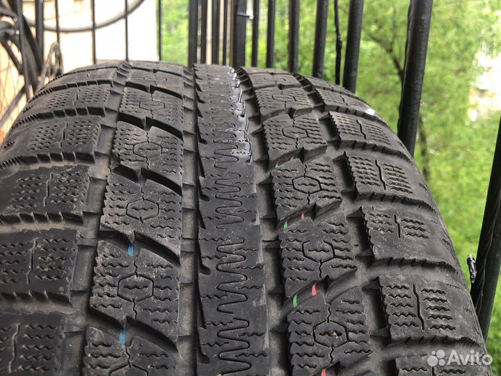 Toyo Observe GSi-5 275/40 R20 106Q