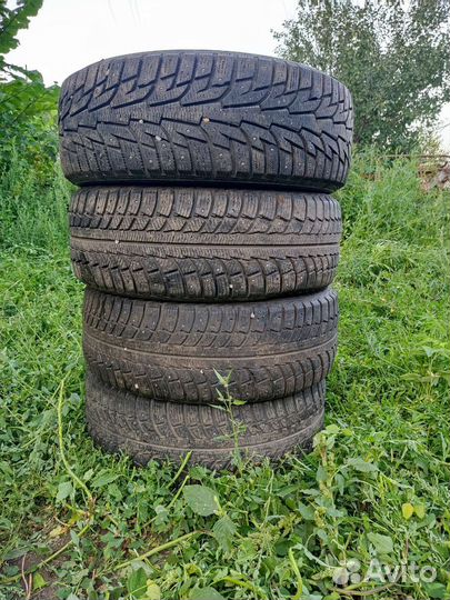 Hankook Winter I'Cept RS W442 215/55 R17 98T