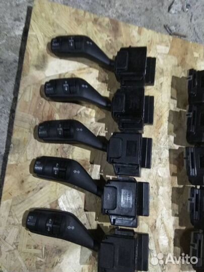 Подрулевые переключатели Форд Фокус 2