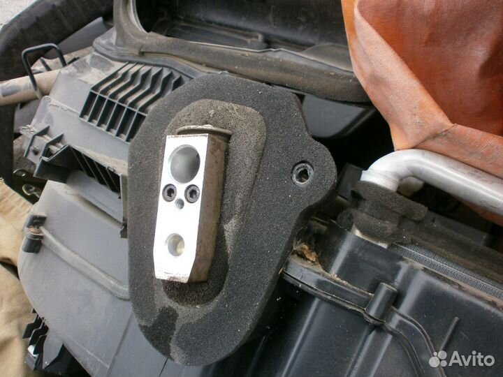 Клапан испарителя кондиционера Джили мк кросс