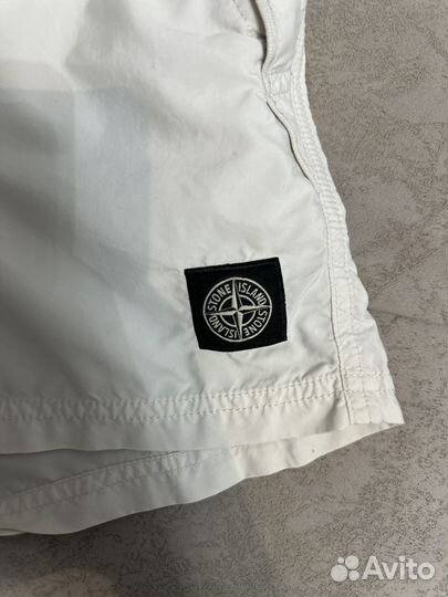 Оригинальные шорты stone island