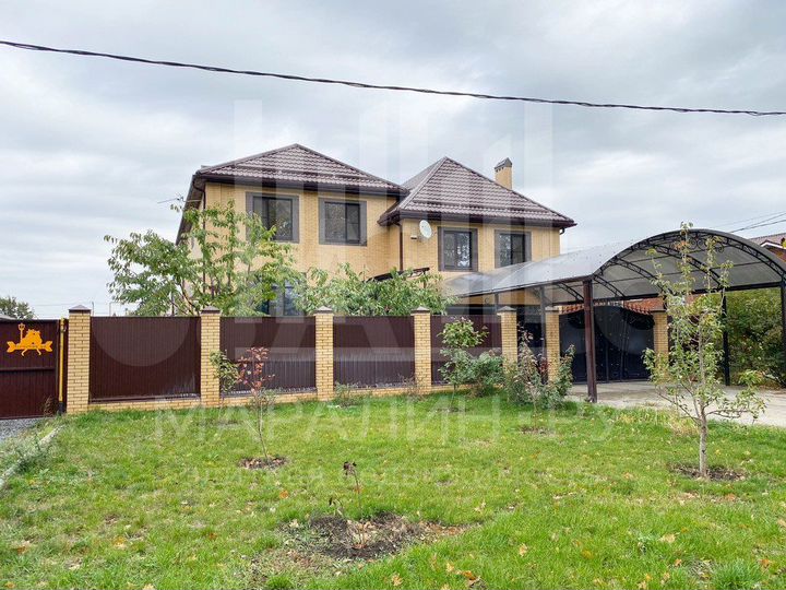 Дом 600 м² на участке 9 сот.