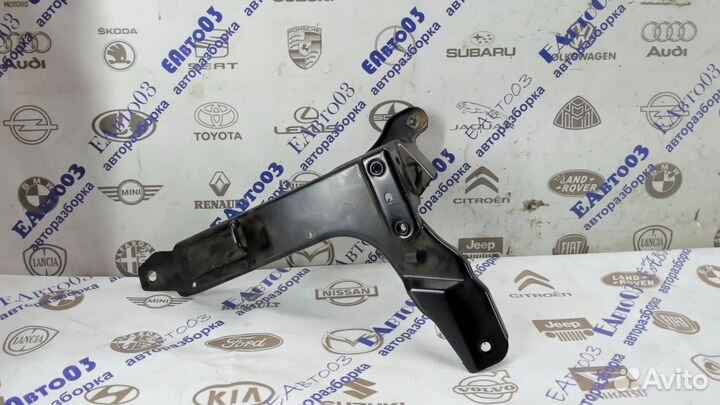 Кронштейн левый Porsche Cayenne 2003-2010