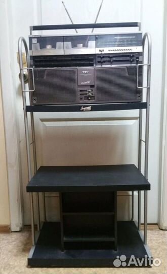 Фирменная стойка sharp