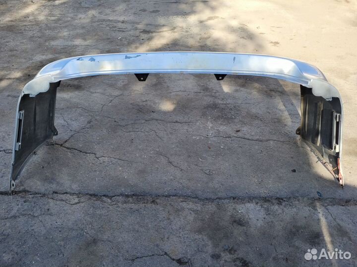 Бампер задний на Mazda MPV