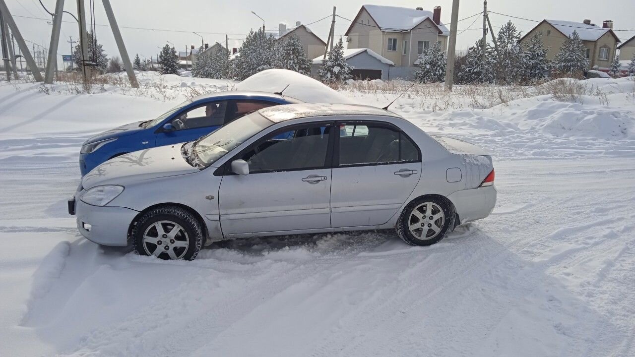 Mitsubishi Lancer: фото владельца