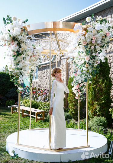 Продаю стол для банкетного зала