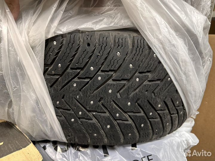 Nokian Tyres Hakkapeliitta 8 245/45 R18 100T