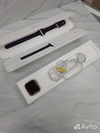 Часы Apple A2473