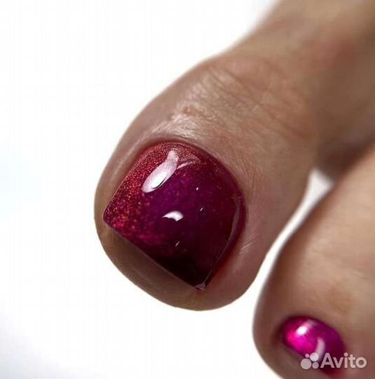 Педикюр в салоне