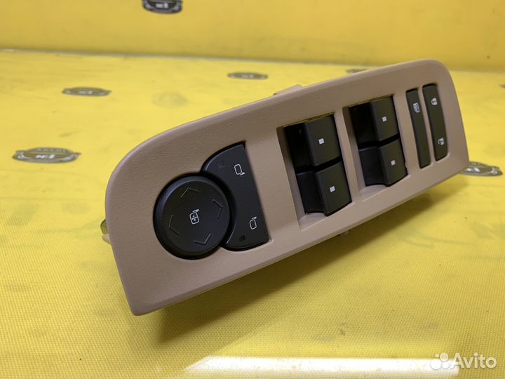 Cadillac srx блок кнопок стеклоподъемника