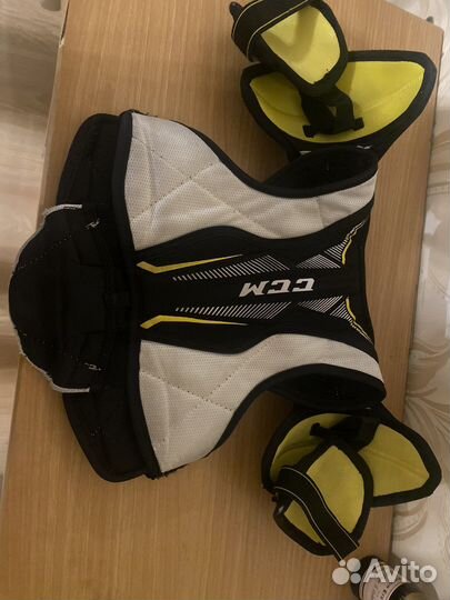 Нагрудник ccm as1 yth l