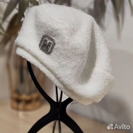 Берёт женский