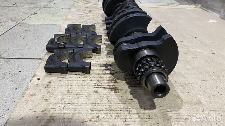 Коленвал с бугелями BMW 3 series E46 M54B22