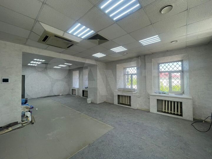 Торговая площадь на первой линии, 191.1 м²