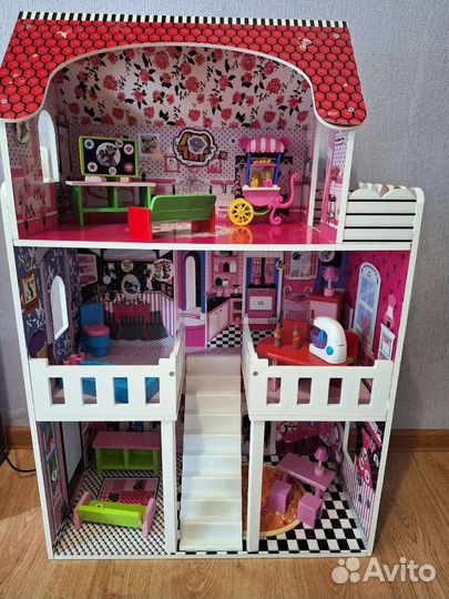 Домик кукольный