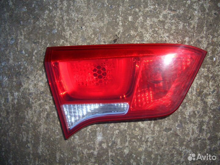 Фонарь внутренний левый Киа Рио с 15
