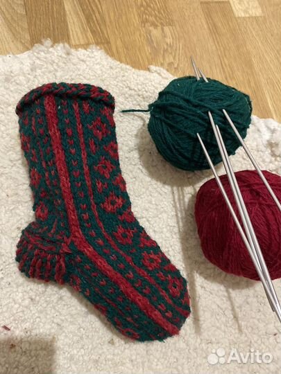 Детские вязаные носочки