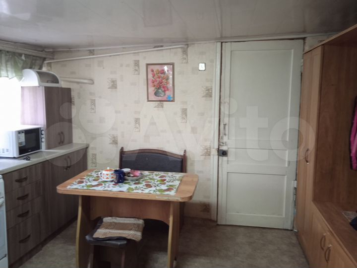 4-к. квартира, 80 м², 1/1 эт.