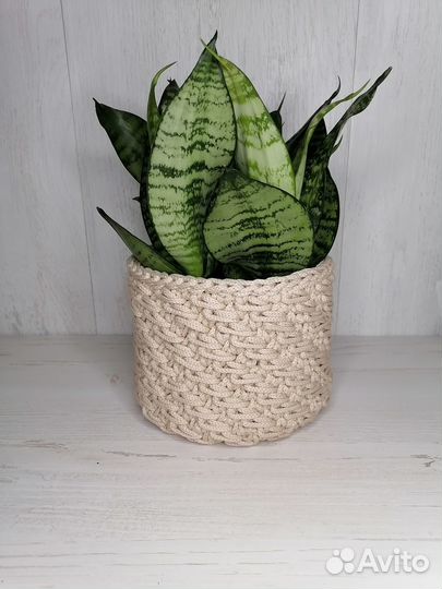 Круглое кашпо из полиэфирного шнура