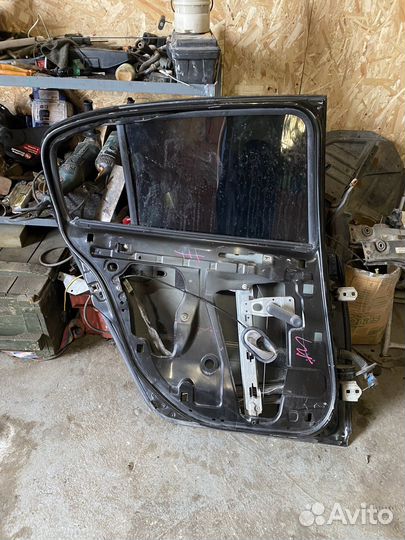 Дверь задняя левая Renault Megane 2 2003-2009