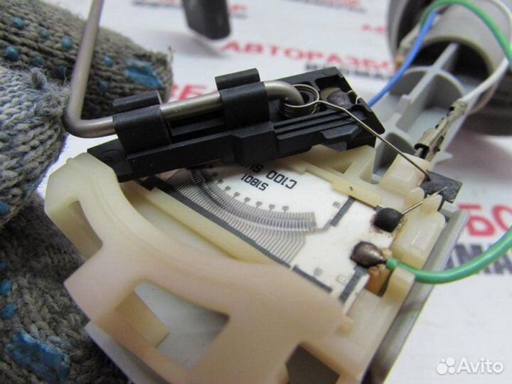 Датчик уровня топлива Opel Antara 2006-2015