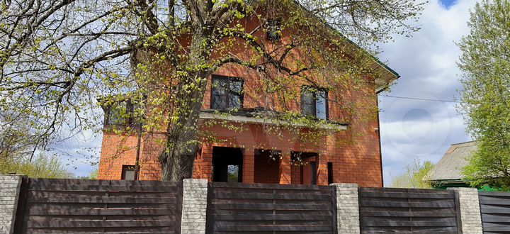 Дом 205 м² на участке 30 сот.