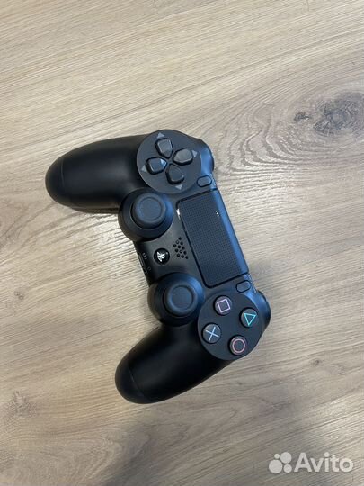 Dualshock 4 wireless controller