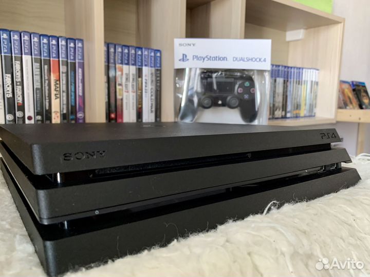 Sony Playstation 4 PRO 1Tb + более 100 игр