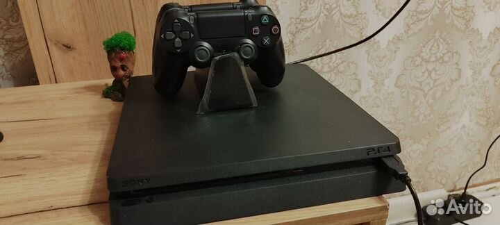Sony playstation 4 slim