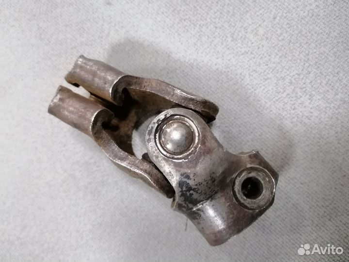 Kарданчик рулевой Nissan Bluebird CD20 2.0 1983-90