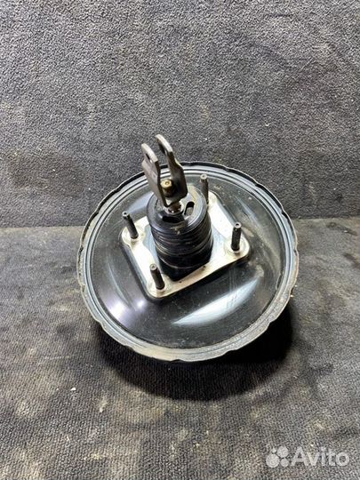 Усилитель тормозов вакуумный Mazda Familia 8 (BJ)