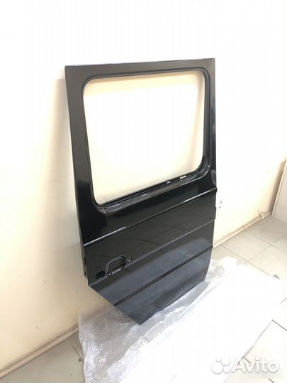 Дверь задняя правая Mercedes G W463