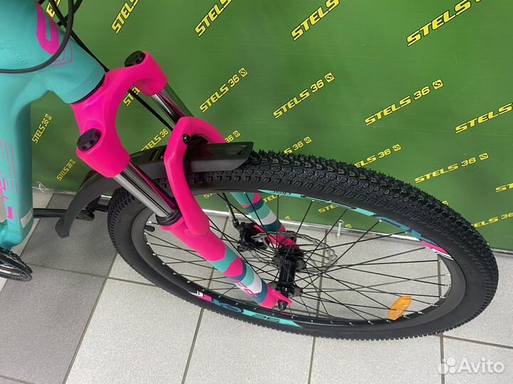 Велосипед горный Stels Miss 7500 MD 27.5