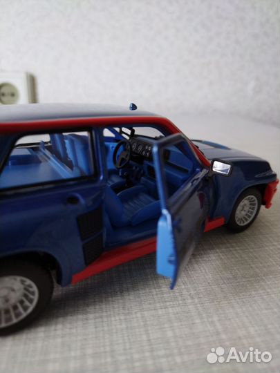 Renault 5 -1/24burago